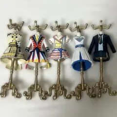 AKB48 カプセルトルソー 衣装 ガチャ