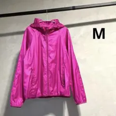 美品 ユニクロ ライトポケッタブルパーカ ピンク M 収納袋なし