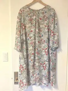 RAYCASSIN 花柄ワンピース