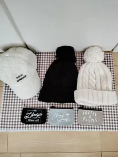 レディース、ニット帽2点、キャップ帽子セット、小銭入れ財布のセット