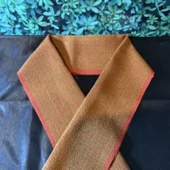 969.即時発送，和装小物，半衿，赤地に緑色の模様，縮緬，カジュアル