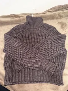 H&M チャンキーニットセーター　ブラウン　ハイネック　冬服