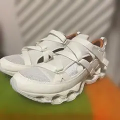 ミズノ スニーカー