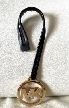 MICHAELKORS チャーム　ロゴチャーム　ブラックのサムネイル