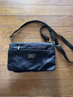 Legato Largo ブラック ショルダーバッグ