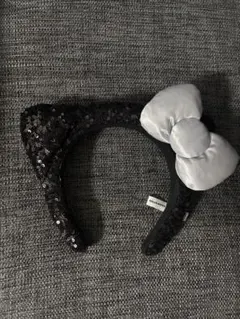 ハローキティ スパンコールカチューシャ(黒)