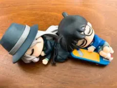 アニメキャラクター フィギュア スケートボード付き