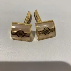 Item thumbnail for item 66232735-6797-4e40-8d26-207d691a373b