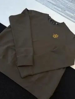 オリーブグリーン クルーネック　トレーナー　レザレクション