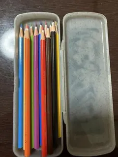 色鉛筆 10本セット ケース付き