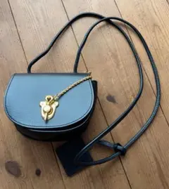 PELLE BORSA（ペレボルサ） ブラックショルダーバッグ