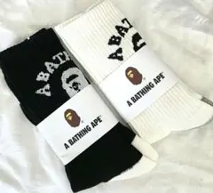 新品未使用　A BATHING APE 　エイプ　靴下 ソックス　黒白2足