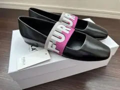 【新品】FURLA フルラ　フラットシューズ　パンプス　ロゴ　黒　37のサムネイル