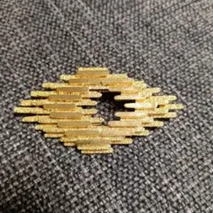 ヴィンテージ　ゴールドカラー 幾何学模様 ブローチ