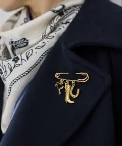 IENA CHEVAL 3ROW ブローチA