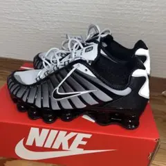NIKE Shox ブラック グレーのサムネイル