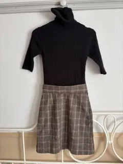 タートルネック ブラック チェック柄ミニスカート