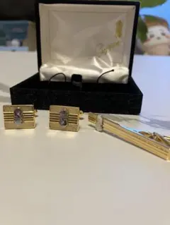 Item thumbnail for item ebf83f73-91b7-42ee-89e4-bdb0427851f7