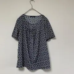 【Aquascutum アクアスキュータム 】半袖　ブラウス　カットソーのサムネイル