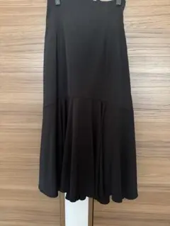 ラウンドヘムマーメイドスカート