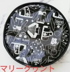 マリークワント　ラウンド型ビニールポーチ