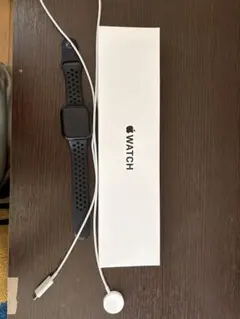 Apple Watch SE 第2世代 44mmバンド　充電器　箱