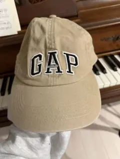 GAP ベースボールキャップ ベージュのサムネイル