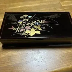 漆器 文箱 花の装飾付き - メルカリ
