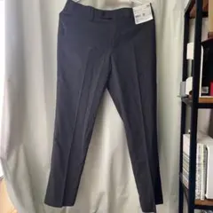 新品タグ付き　ユニクロ　ダークグレー スラックス 79X73 スリムフィット