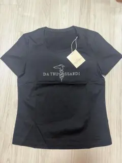 トラサルディ Tシャツ‪‪❤︎‬新品 タグ付き‪‪❤︎‬ブラック TRUSSARDIのサムネイル