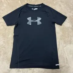 Under Armour 黒 Tシャツ YMD/JM/M 130cm