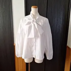 Bibiy. ビビィ NUNA RIBBON BLOUSE ホワイト - メルカリ