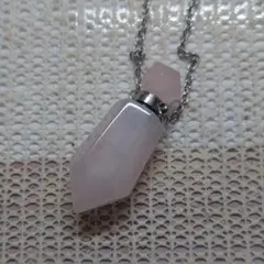 ローズクォーツ　ペンダント　香水瓶ネックレス　天然石