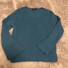 UNTITLED 青 Vネック 長袖ニット　サイズ2