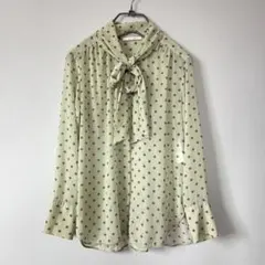 BEIGE, ベイジ【日本製】ボウタイブラウス 総柄 ライトグリーン サイズ4のサムネイル