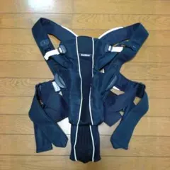 ベビービョルン　抱っこ紐　ネイビー　5