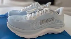 HOKA CLIFTON 11 24.0cm ランニングシューズ レディースのサムネイル