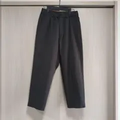 UNIQLO U ユニクロユー ワイドフィットテーパードパンツ（ダークグレー）