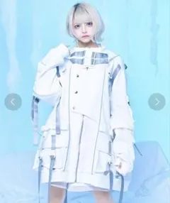 ililil【イルイルイル】推し活宇宙人ぱぁかぁ ホワイト