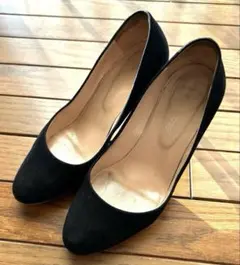 お値下げです。セルジオロッシ パンプス　黒スエード　37サイズ美品 セルジオロッシブラックスエードパンプス
