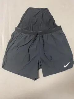 新品ナイキNikeStride Dri-FIT 5インチランニングショート　Lのサムネイル