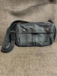 Item thumbnail for item 7cbd1b22-6fe2-4c7e-a7b5-3abf5aebd29c