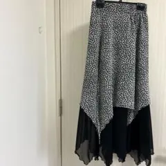 ヒョウ柄アシンメトリーロングスカート　踊ると素敵に広がります