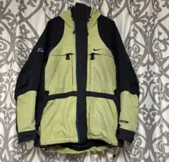 ナイキ　ACG マウンテンパーカー　Lサイズ