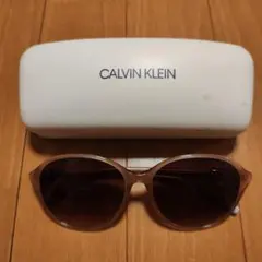 Calvin Klein ブラウン サングラス ケース付きのサムネイル
