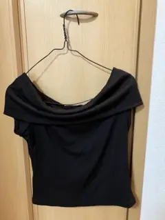 GU ブラック オフショルダー Tシャツ Lサイズ
