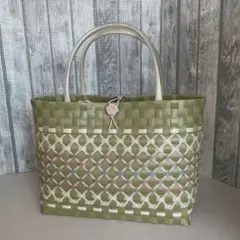 Item thumbnail for item ee83e7d9-d40a-4f89-b4fb-b9327b5b05db