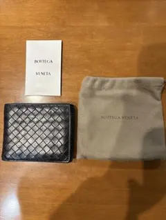 週末値下げ　BOTTEGA VENETA 二つ折り財布 ブラック