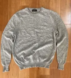 BARNEYS NEWYORK グレー クルーネックセーター　Mサイズのサムネイル