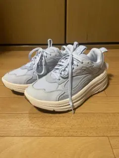 【試着のみタグ付】UGG CA1ライトブルー 厚底スニーカー 22cm